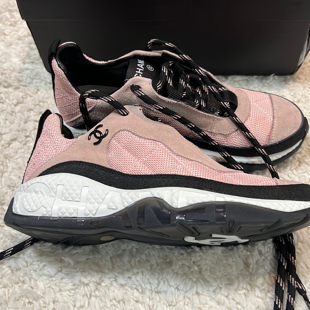 NEW Sneakers